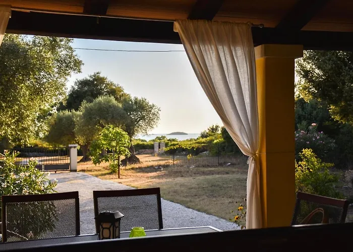 House Val Vidal * Ρόβινι