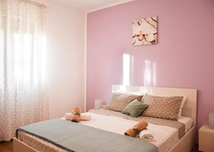 House Val Vidal Ρόβινι