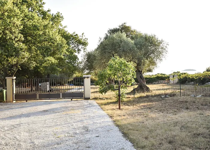 House Val Vidal Ρόβινι